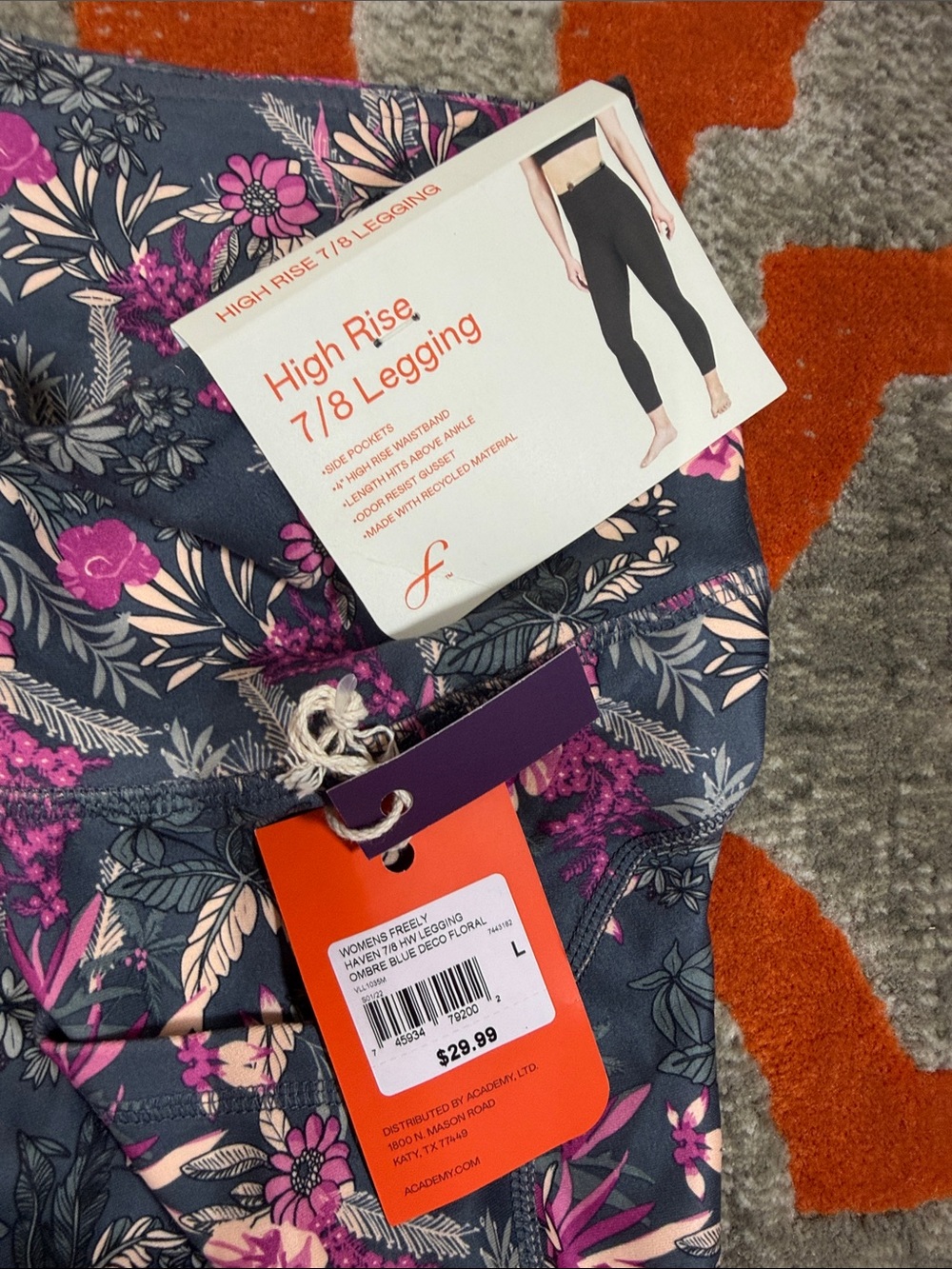 High-Rise 7/8 Leggings in Navy with Pink Floral with pockets